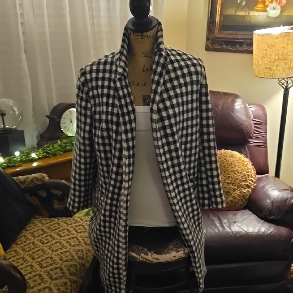 VINTAGE Black and White Checkered Women's Coat